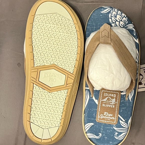 Reyn Spooner X Island Slippers - Picture 2 of 3